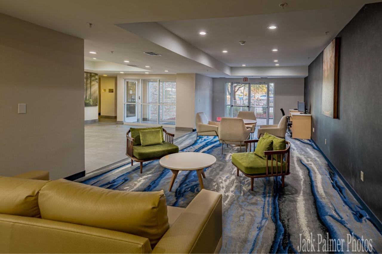 Fairfield By Marriott Colinas